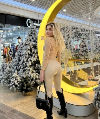 Анкета проститутки Алена - Фото 1, Эльгяй, 21 год, №3470